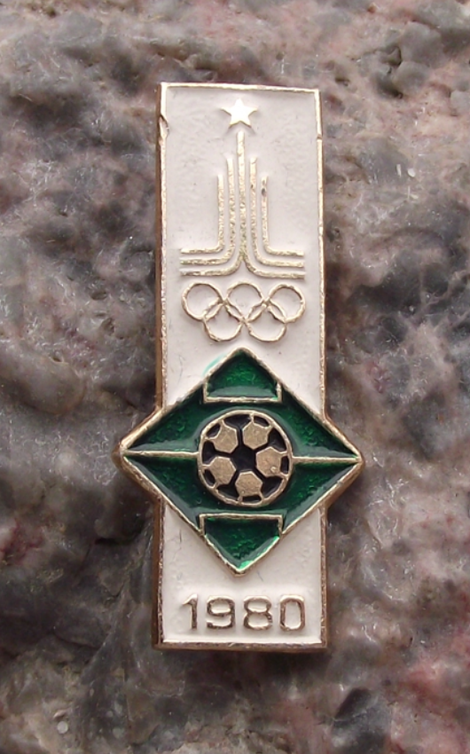1980 Moscow Russia Summer Olympic Games Football Soccer Event Pin Badge