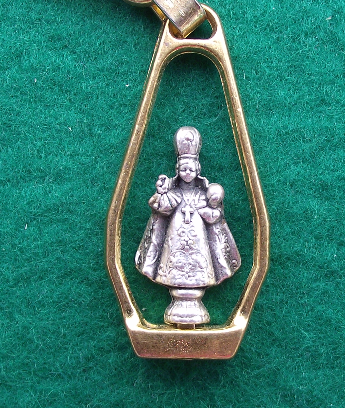Vintage Christian Infant Jesus of Prague Religious Key Chain Keyring