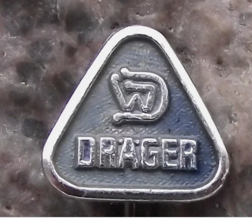 Badges for andga-1627 - Mainly DDR