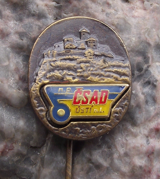 Vintage CSAD Usti nad Labem Castle on Cliff Bus Company Pin Badge