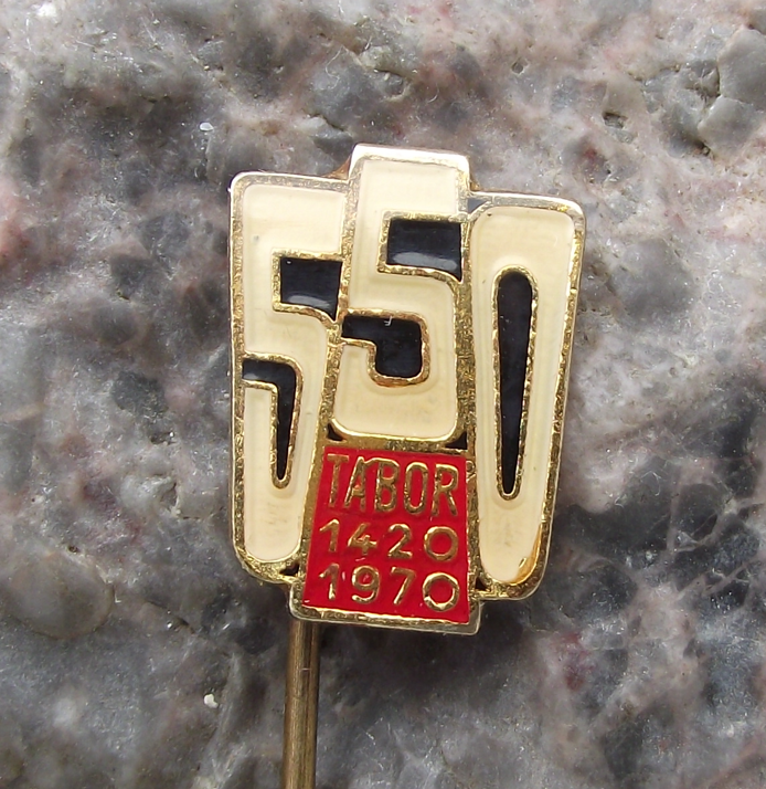 1970 City of Tabor Czechoslovakia Bohemia 550th Anniversary Souvenir Pin Badge