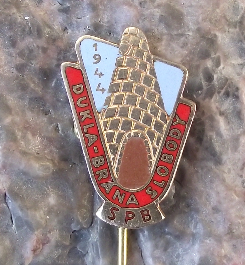 Vintage Dukla Pass Battle Memorial Czech Army 1st Division WW2 SPB Pin Badge