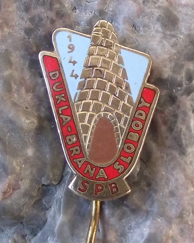 Vintage Dukla Pass Battle Memorial Czech Army 1st Division WW2 SPB Pin Badge