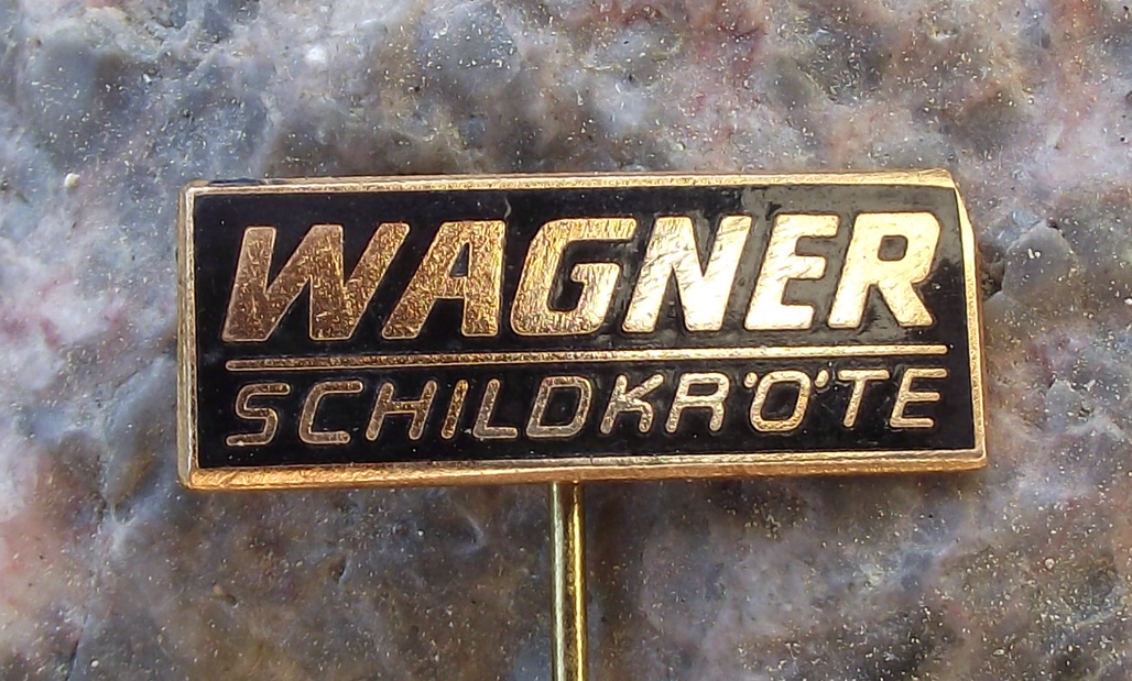 Vintage Wagner Schildkrote Forklift Maker Germany Fork Lift Company Pin Badge
