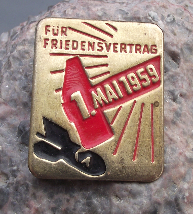 1959 Nuclear Bomb May Day East German DDR Peace Themed Celebration Pin Badge