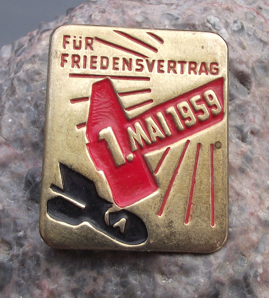1959 Nuclear Bomb May Day East German DDR Peace Themed Celebration Pin Badge