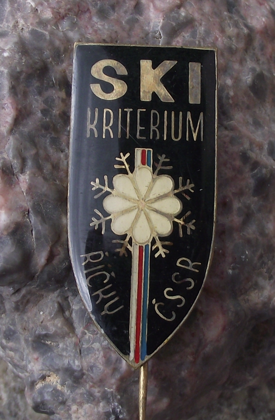 Vintage Ricky Ski Kriterium Annual Skiing Competition Orlicke Mountains Pin Badge