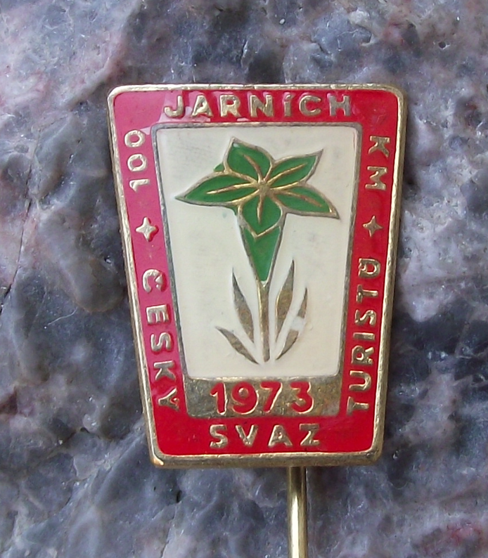1973 100 km Kilometres Spring Walk National Walking Event Jarní kilometry Pin Badge