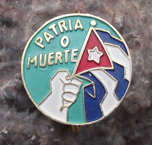 Vintage Cuba Revolution Crossed Machetes Patria O Muerte Flag Pin Badge