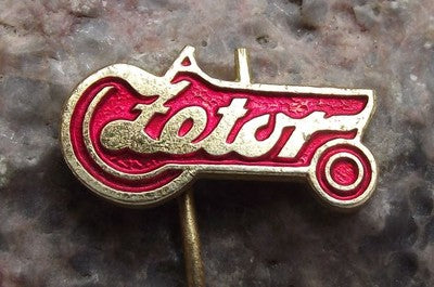 Zetor Farm Tractors Script Logo in Clear Red Agricultural Farming Pin Badge
