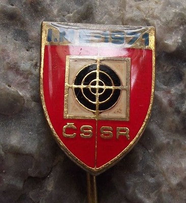 1971 European Sports Shooting Championships Gun Event Crosshair Target Pin Badge - Badgecrazy