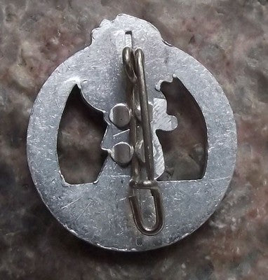1957 Thalmann Pioneer Runner Athletics Running Competition Award Pin Badge - Badgecrazy