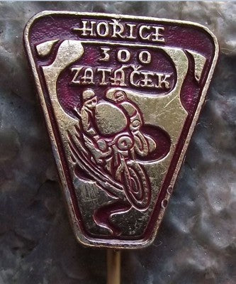 1960s Gustav Havel 300 Starters Motorbike Open Class Road Race Horice Pin Badge - Badgecrazy