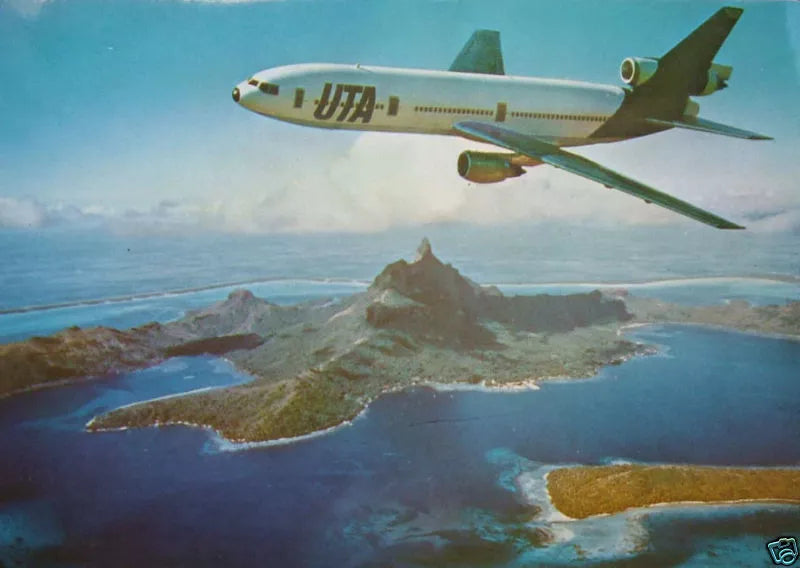 Vintage UTA Douglas DC-10 Airliner Aircraft over Tahiti Postcard