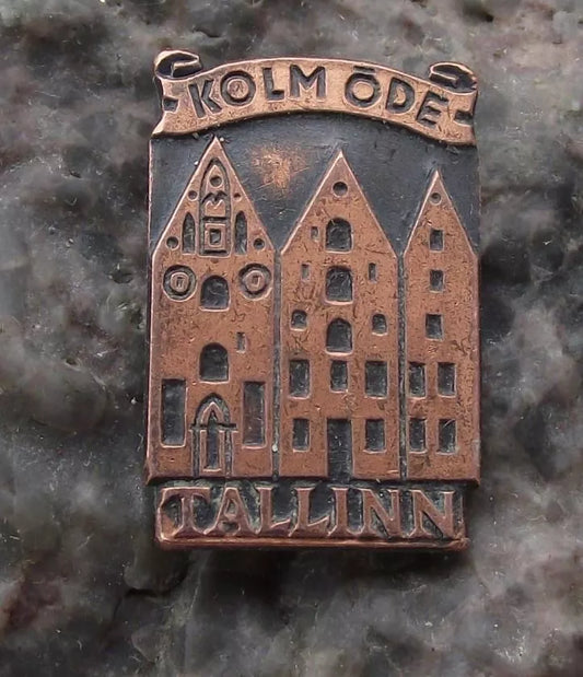 Vintage The Three Sisters Boutique Hotel Tallinn Estonia Kolm Ode Pin Badge