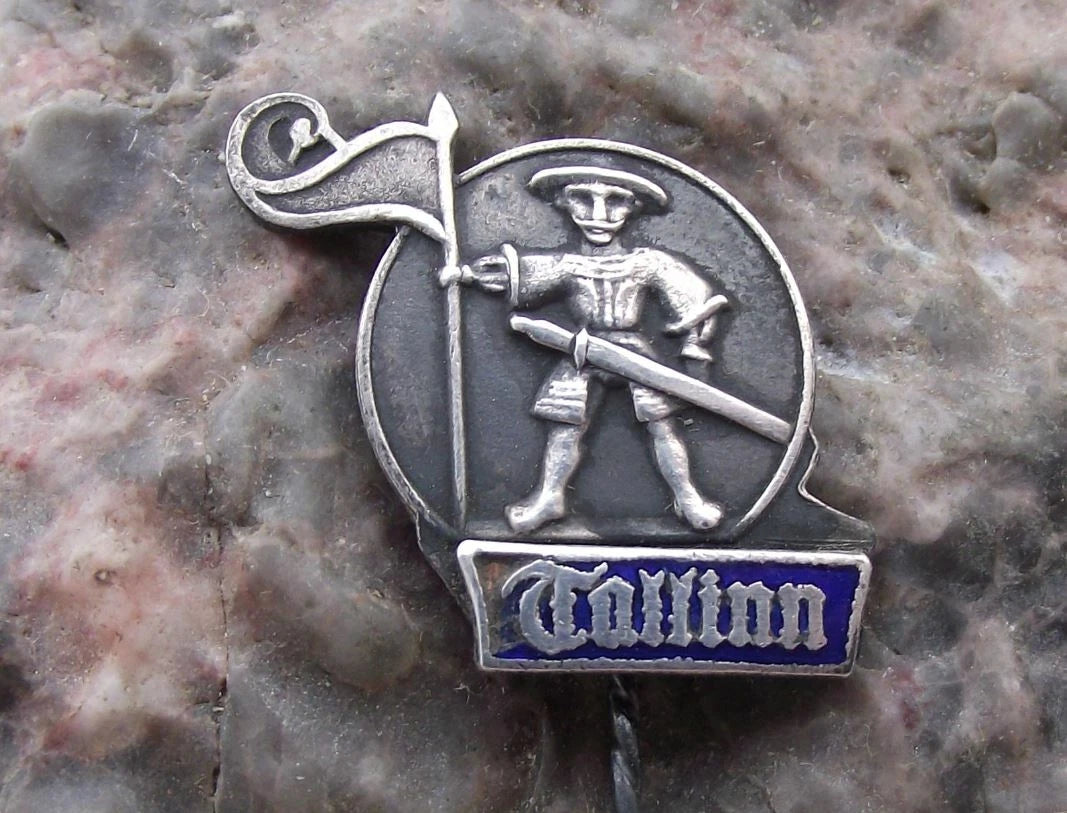 Vintage Tallinn Estonia Vana Toomas Old Thomas Guard Tourist Souvenir Pin Badge