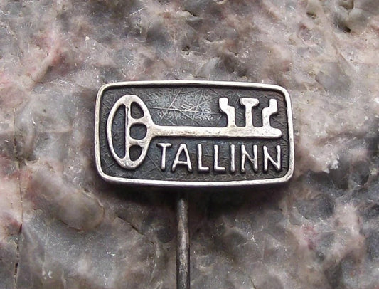 Vintage Tallinn Estonia Ancient Key Emblem Motif Tourist Souvenier Pin Badge