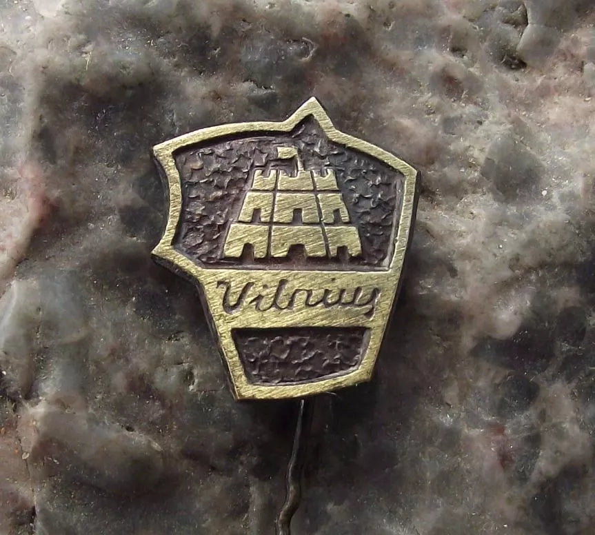 Vintage Vilnius Lithuania Capital City Country Shape Tourist Pin Badge