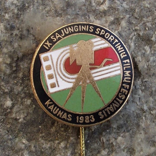 1983 IX Kaunas Sports Film Festival Movie Camera Tripod Lithuania Pin Badge