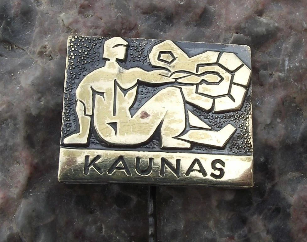 Vintage Kaunas UNESCO City Lithuania Tourist Souvenir Man Pin Badge