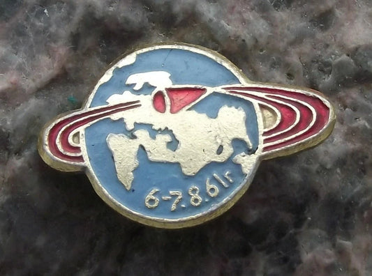 1961 Vostok 2 Soviet Union Space Mission Rocket 6th August Earth Orbit Pin Badge