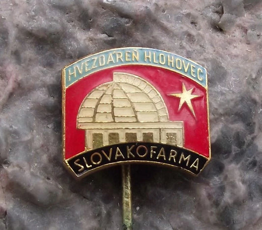 Czechoslovakia Hlohovec Planetarium Science Education Astronomy Stars Pin Badge