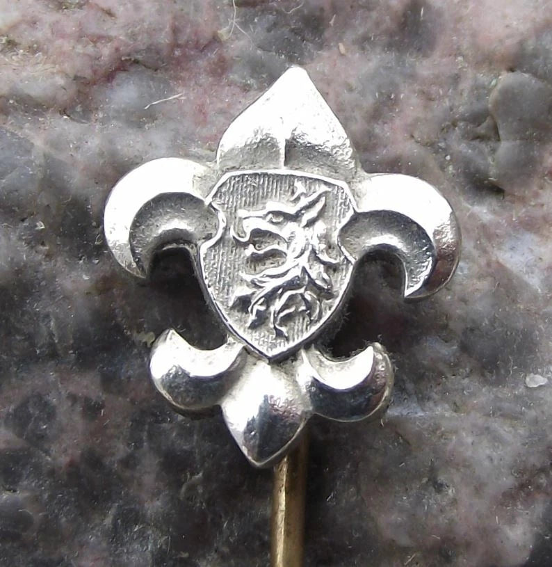 Vintage Czech Boy Junak Scouts Association Fleur de Lis Symbol Wolf Head Pin Badge