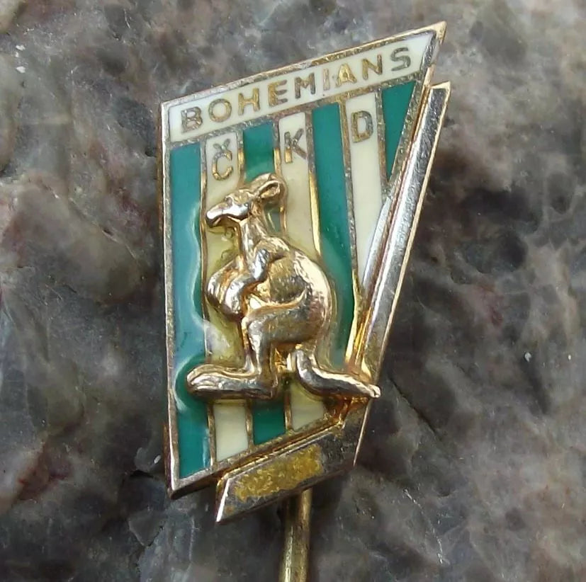 Vintage CKD Bohemians Czechoslovakia Ice Hockey Team Kangaroo Mascot Pin Badge