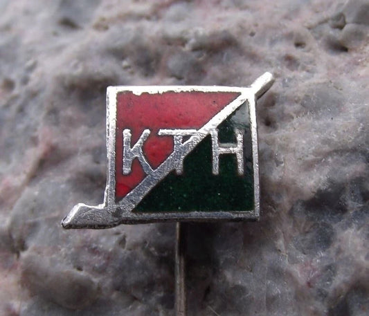 Vintage KTH Krynica Poland Polish Ice Hockey Team Logo Motif Pin Badge