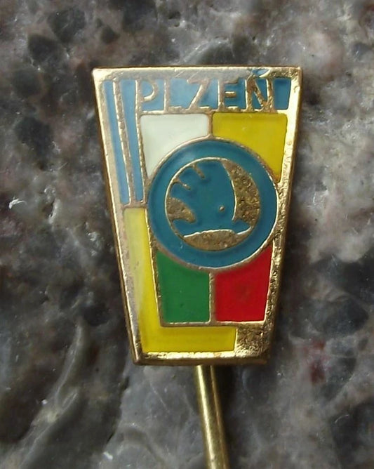 Vintage Skoda Plzen Pilsen Czech Ice Hockey Club Team Czechoslovakia Pin Badge
