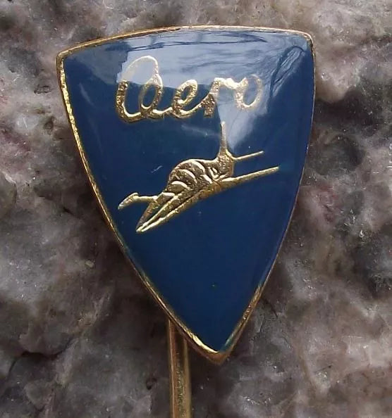Vintage Aero L-39 L39 Albatros Albatross Jet Training Aircraft Shield Pin Badge - Badgecrazy