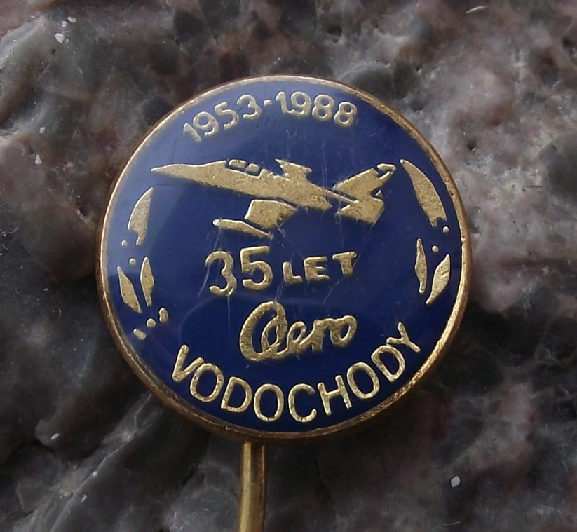 1988 Aero Vodochody Aircraft Factory 35th Anniversary L-39 Albatros Pin Badge - Badgecrazy