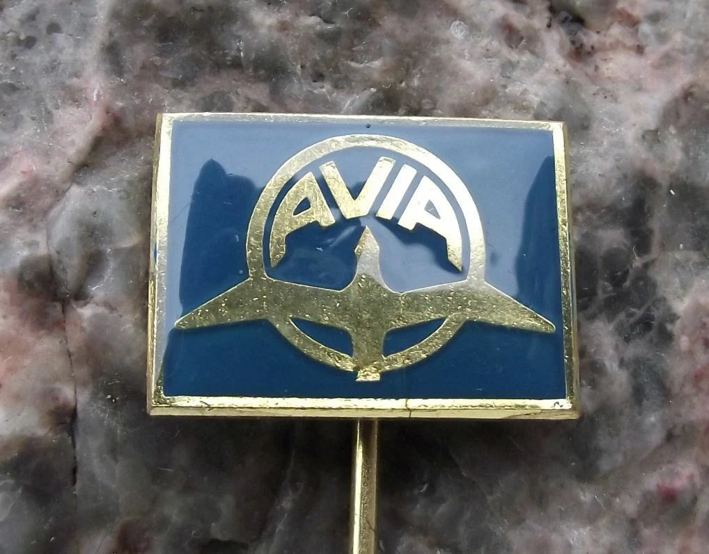Vintage AVIA Aviation Aircraft & Truck Company Flying Bird Gull Square Pin Badge - Badgecrazy