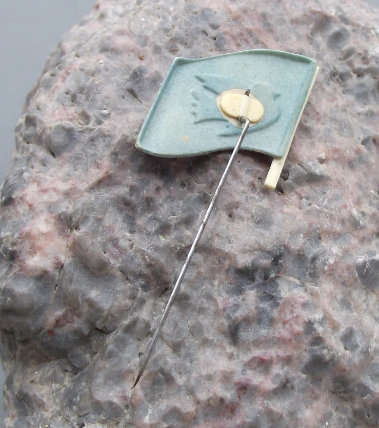 Vintage White Dove of Peace on Blue Flag Peacetime Plastic Pin Badge - Badgecrazy