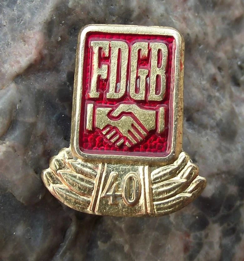 Vintage FDGB FREE German Trade Union Logo 40th Anniversary Pin Badge