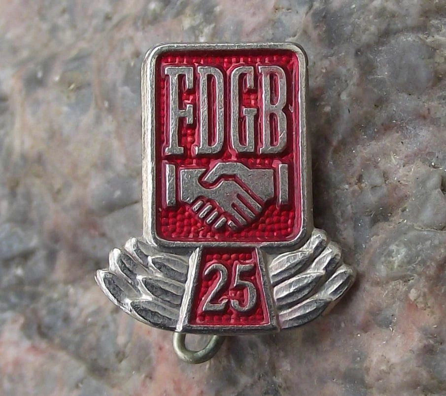 Vintage FDGB FREE German Trade Union Logo 25th Anniversary Pin Badge