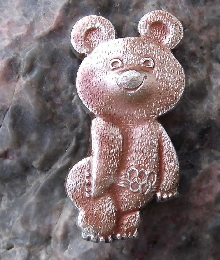 1980 Moscow Olympic Games Bear Mascot Misha Reverse Pin Badge