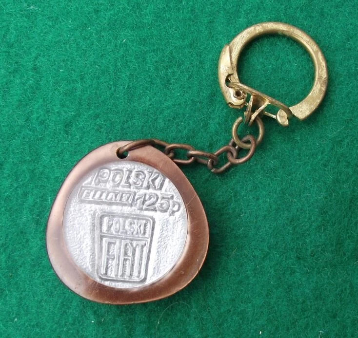 Vintage POLSKI FIAT 125 Car Automobile Company Poland Italy Keychain Key Ring