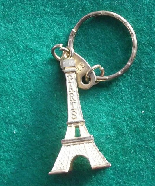 Vintage Eiffel Tower Paris France Monument Souvenier Metal Key Ring Keychain