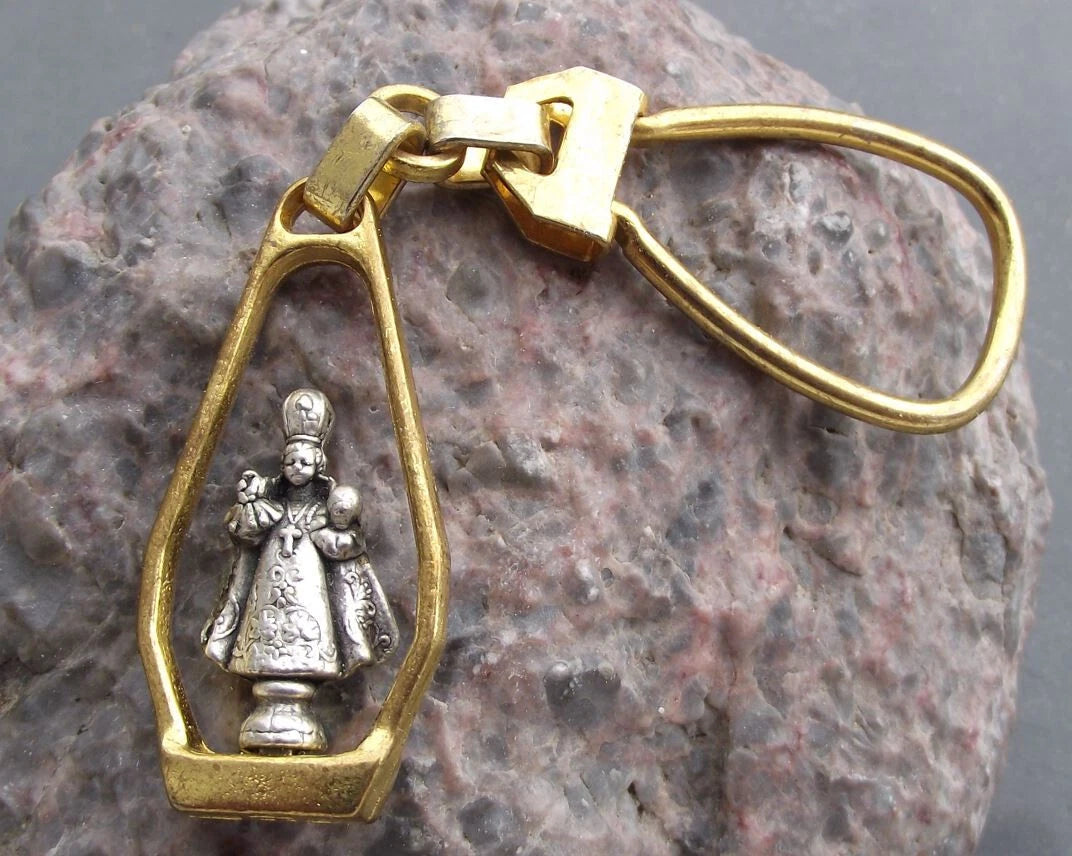 Vintage Christian Infant Jesus of Prague Religious Key Chain Keyring