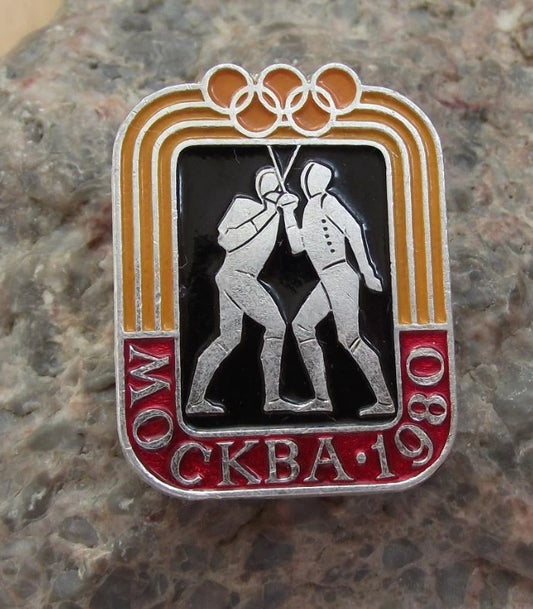 1980 Official Moscow Olympic Games Rapier Fencing Foil Sports Event Pin Badge