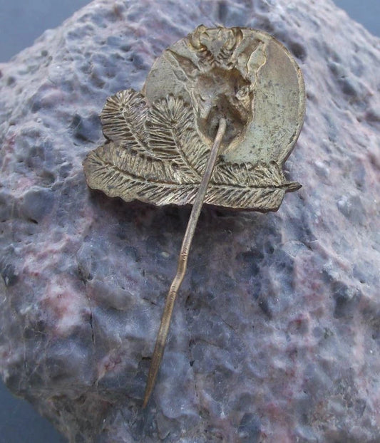Vintage Stag Deer Hunt Head Antler Horn Hunter Pine Twig Motif Hunting Pin Badge
