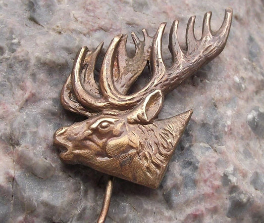 Vintage Roaring Stag Deer Hunt Head Long Antler Horns Hunter Hunting Pin Badge