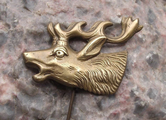 Vintage Roaring Stag Deer Hunt Head Long Antler Horns Hunting Hunter Pin Badge