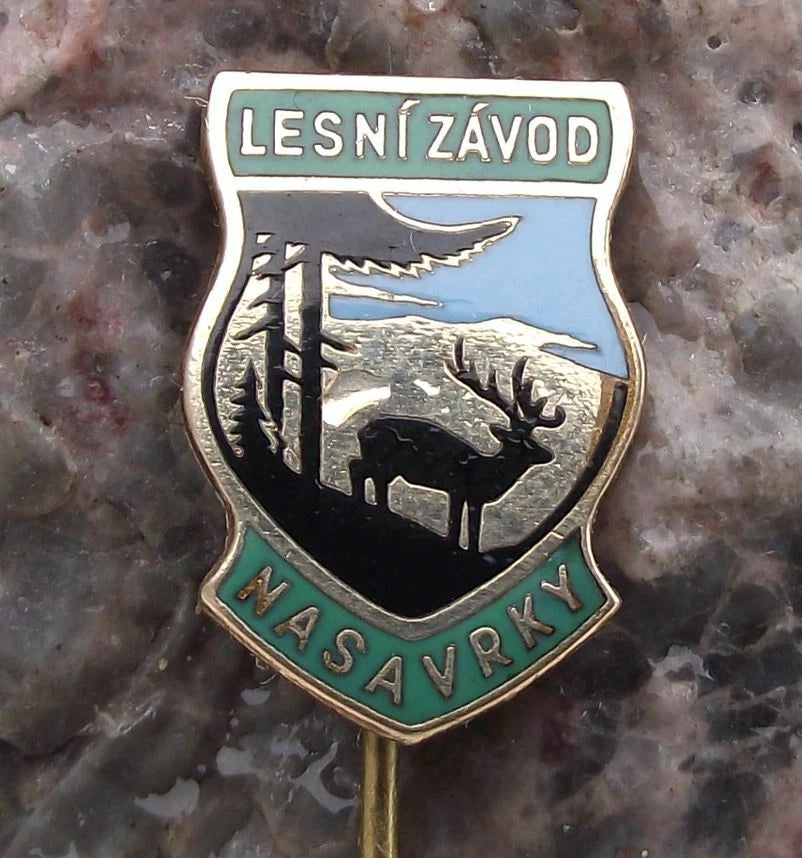 Vintage LZ Nasavrky Hunters Hunting Union Membership Deer Stag Pin Badge