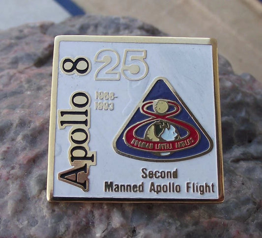 1993 NASA Apollo 8 25th Anniversary 2nd Manned Apollo Space Mission Pin Badge