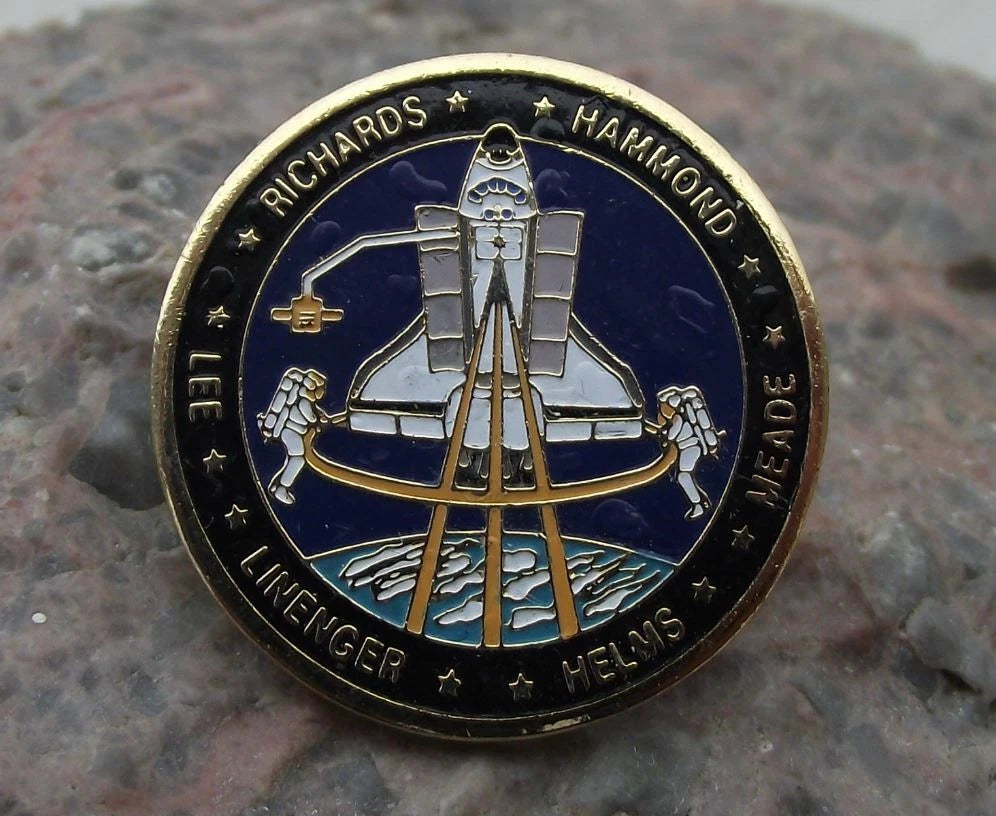 NASA STS-64 Space Shuttle Discovery LITE Lidar Experiment Satellite Pin Badge