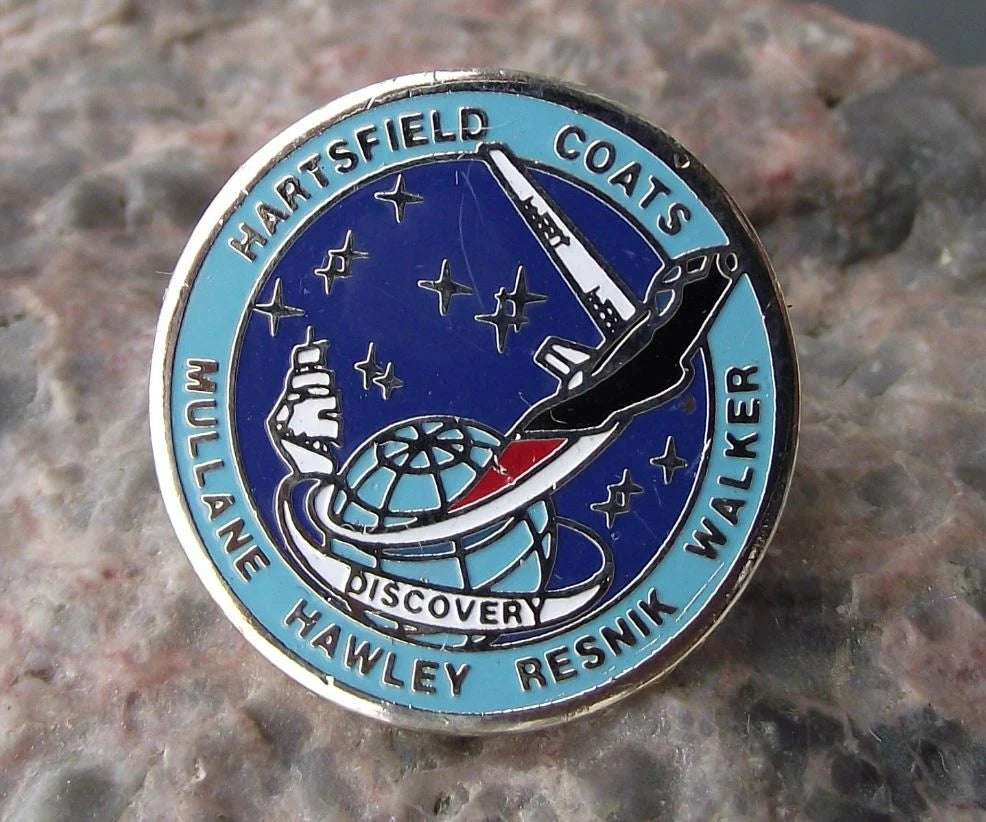 NASA STS-41-D Space Shuttle Discovery Telstar Satellite Launch Tie Pin Badge