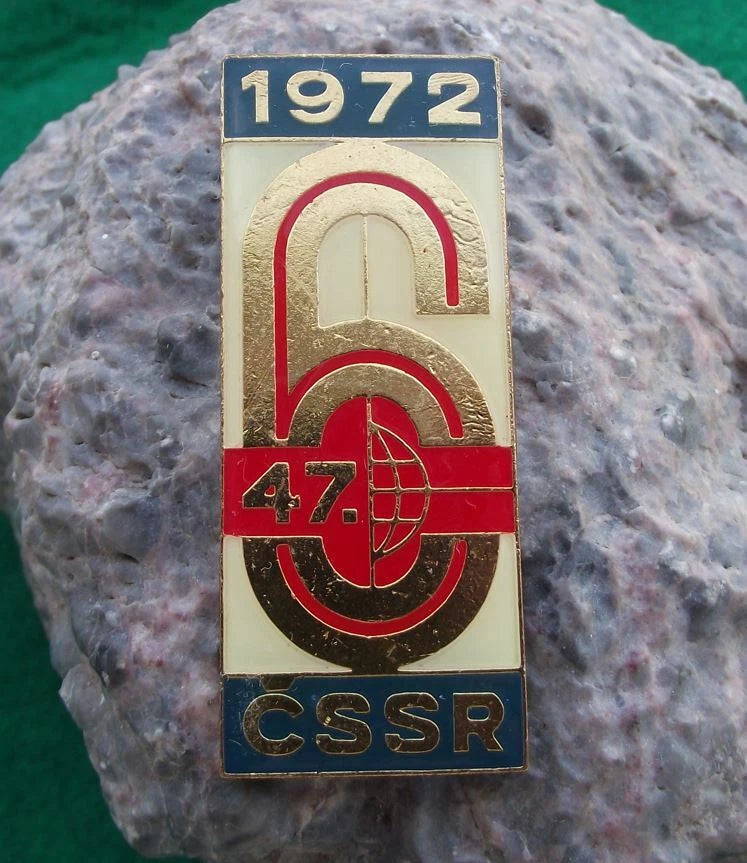 1972 Large ISDT International 6 Six Day Event Motorcycle MX Enduro Race Pin Badge