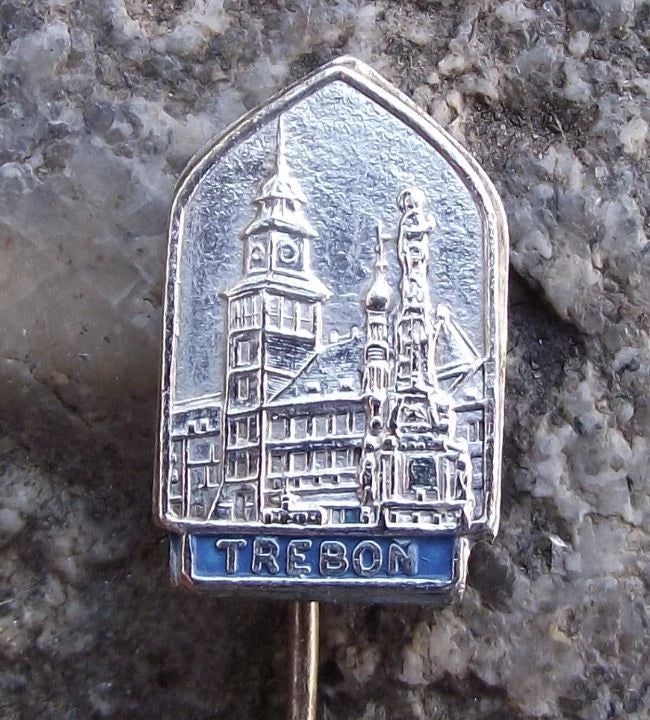 Vintage Třeboň Masaryk Square Town Centre Market Place Souvenir Pin Badge